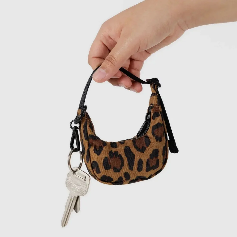 Baggu Crescent Bag Charm (leopard) - Picture 6 of 6